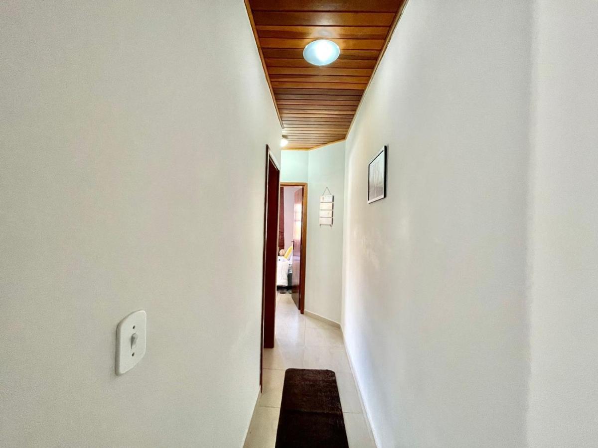 Ape Inteiro Com 2qts, Estacionamento, Wi-fi 450mb, Cozinha Completa A 500m Do Parque Cerejeiras Apartment
