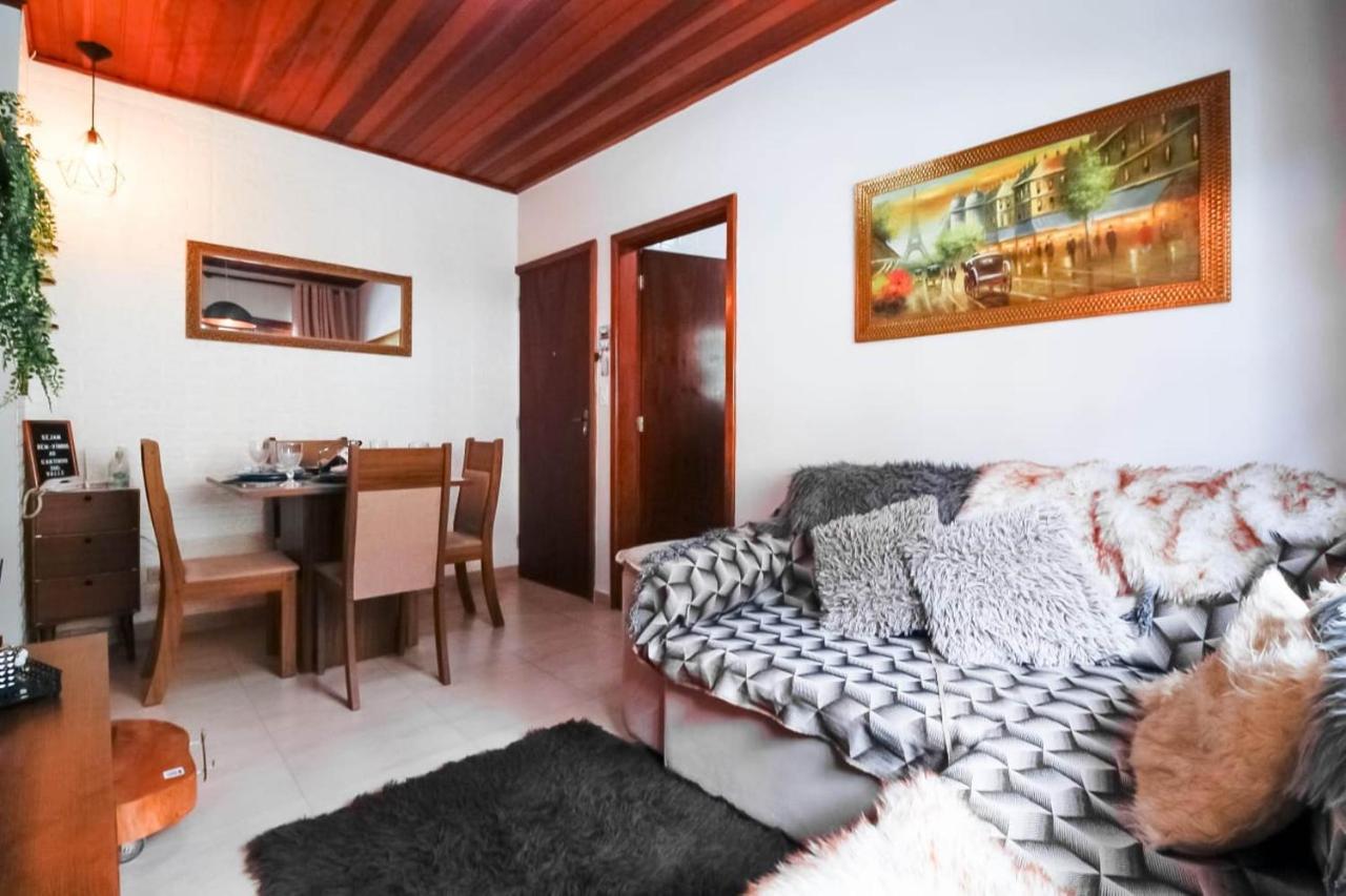 Ape Inteiro Com 2qts, Estacionamento, Wi-fi 450mb, Cozinha Completa A 500m Do Parque Cerejeiras Apartment